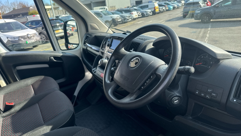 Vauxhall Movano 3500 L3 Diesel Fwd 2.2 Turbo D 140ps H2 Van Dynamic